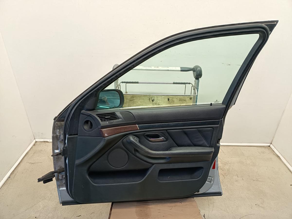 BMW E39 original T&uuml;r vorne rechts 354 Titansilber Baujahr 2001