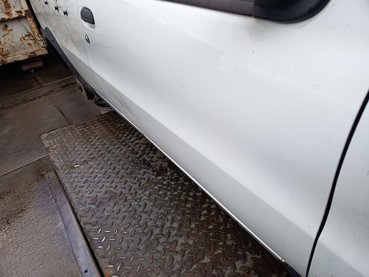 Fiat Strada I original T&uuml;r rechts Beifahrer wei&szlig; uni Bj 2001