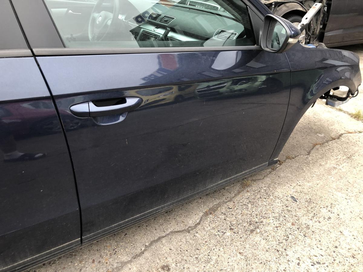 VW Passat 3C B7 Variant T&uuml;r vorn rechts Beifahrert&uuml;r Rohbau LH5X Night Blue Met