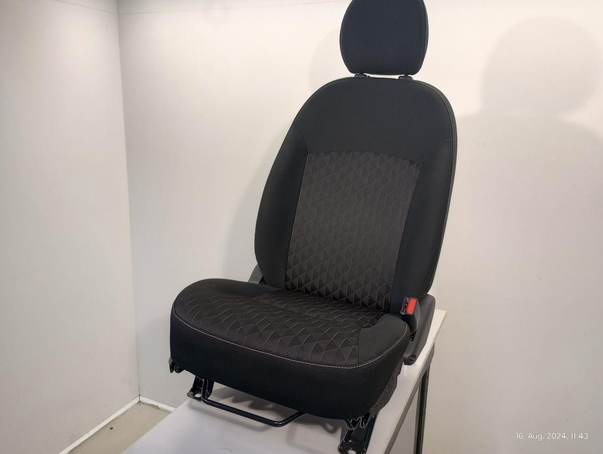 Mitsubishi Spacestar VI orig Sitz vorn rechts Beifahrersitz Bj 2022