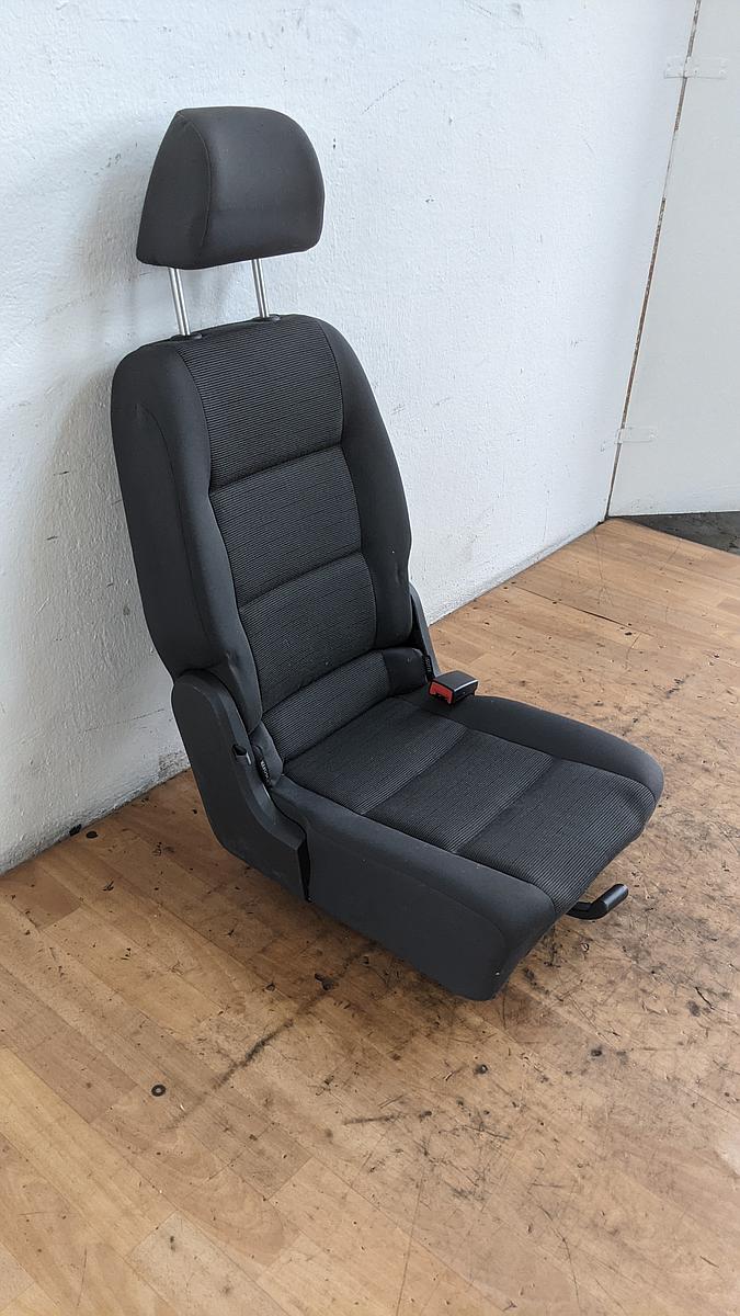 VW Touran 1T Sitz hinten rechts 2 Reihe Sitz BJ09 1T0883065G