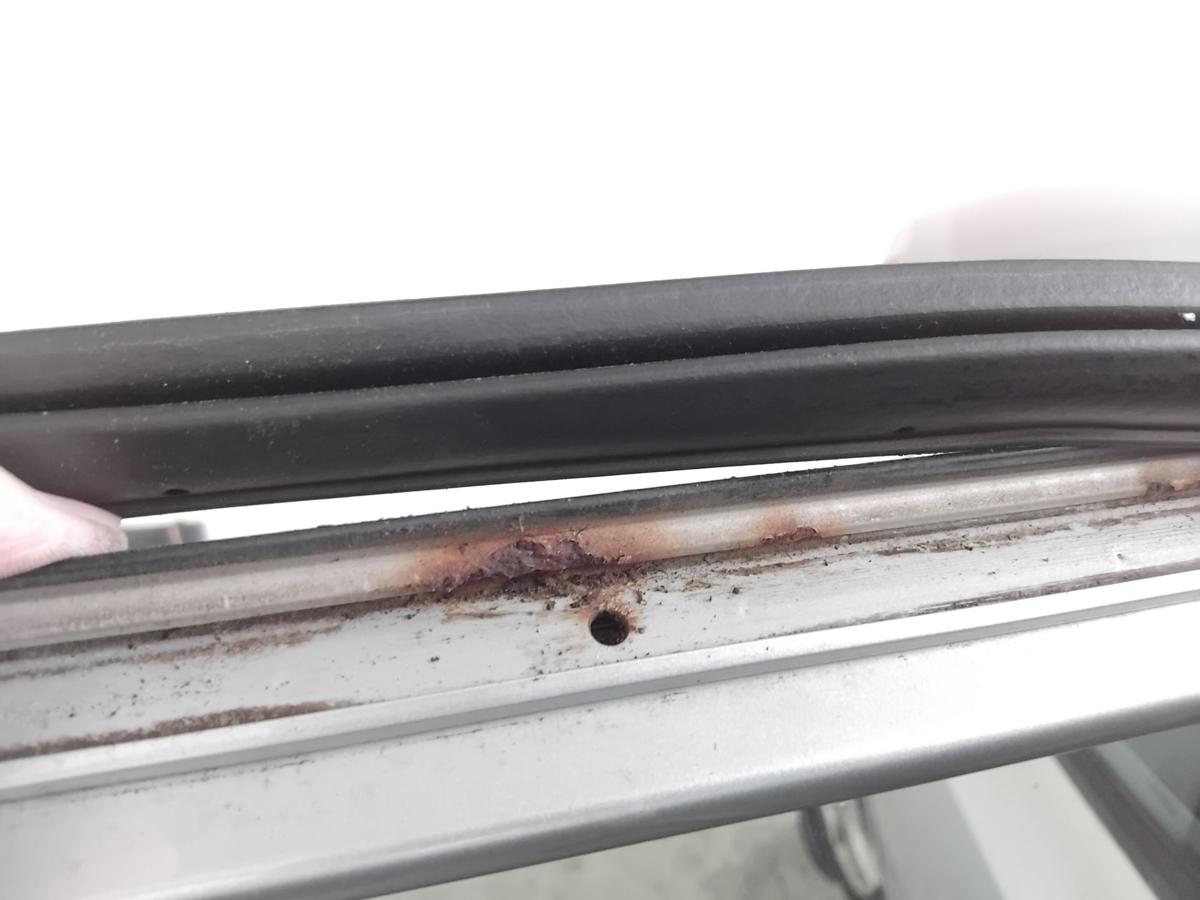 Kia Ceed Kombi ED SW T&uuml;r hinten links BJ2007 9S Machine Silver