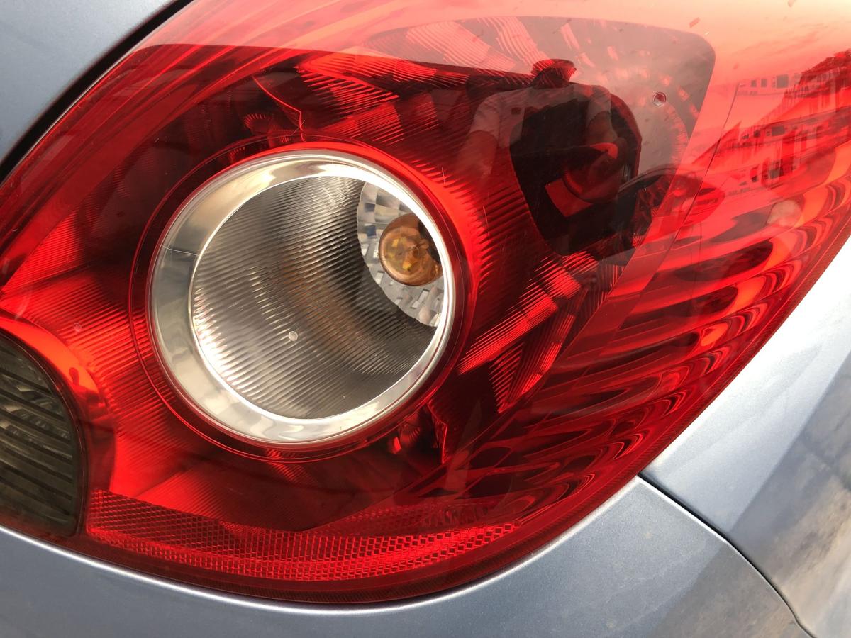 Opel Corsa D Rückleuchte rechts Heckleuchte Rücklicht nur für 3 türer