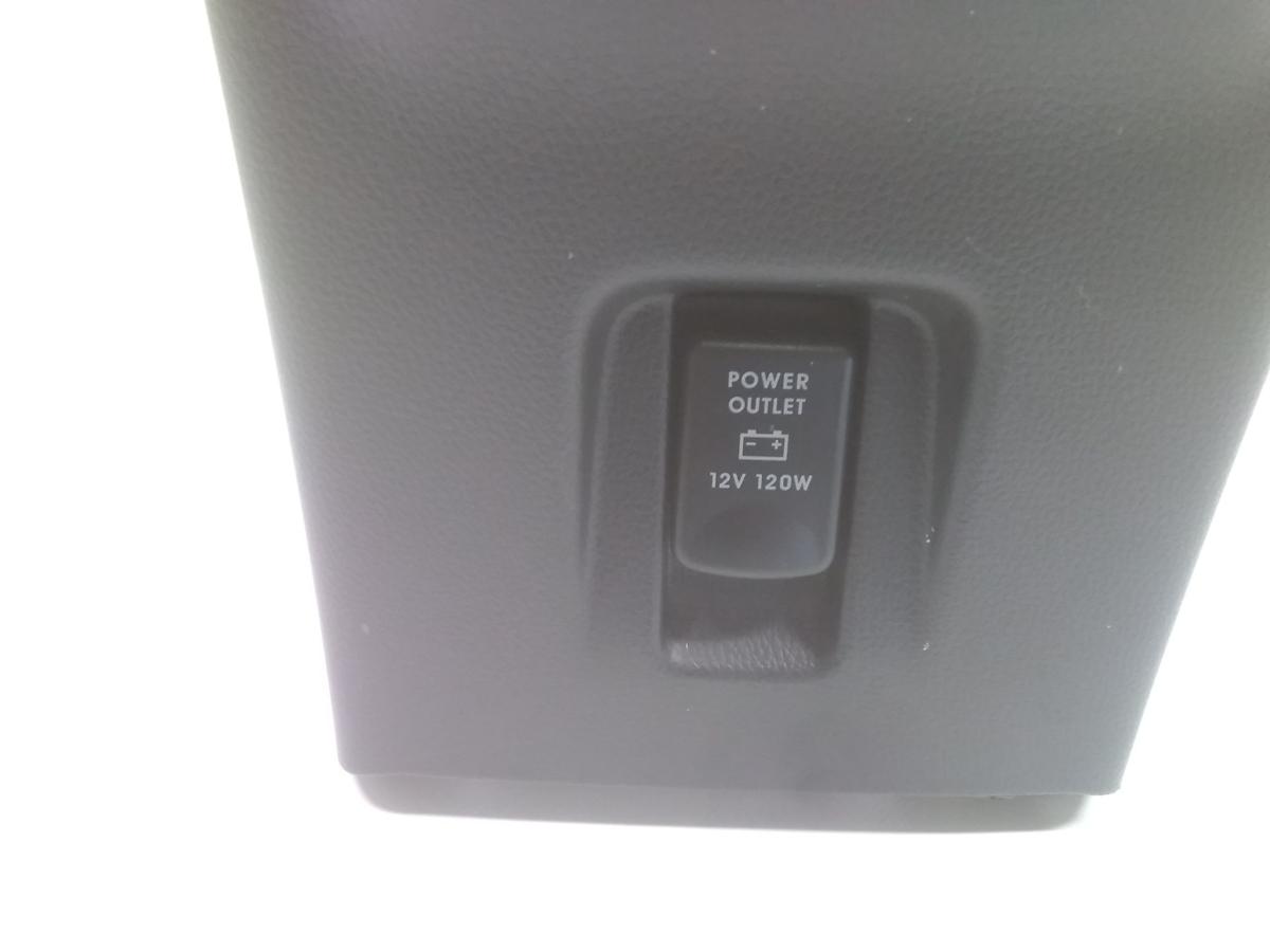 Mitsubishi Eclipse Cross original Mittelarmlehne vorn mit Konsole Bj.2024