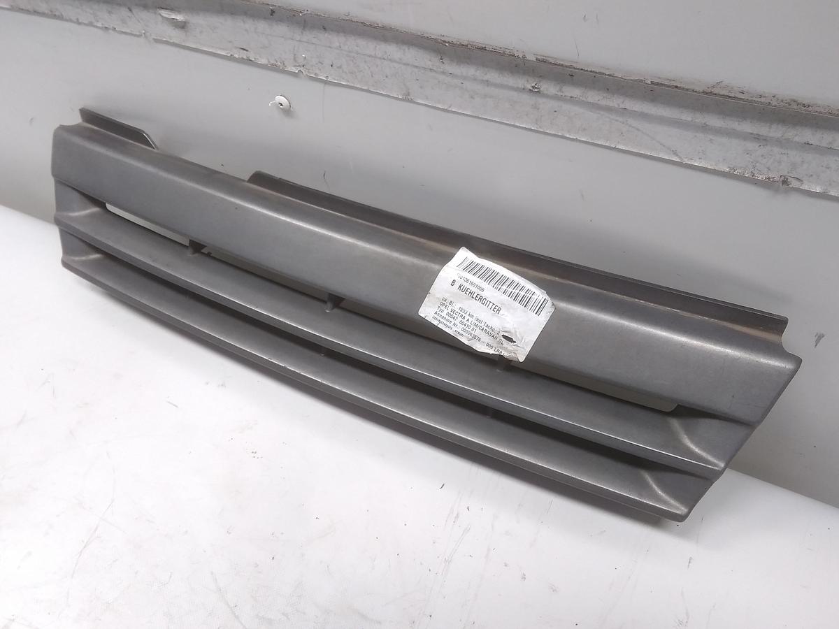 Opel Vectra A Grill Kühlergrill schwarz unlackiert BJ1993