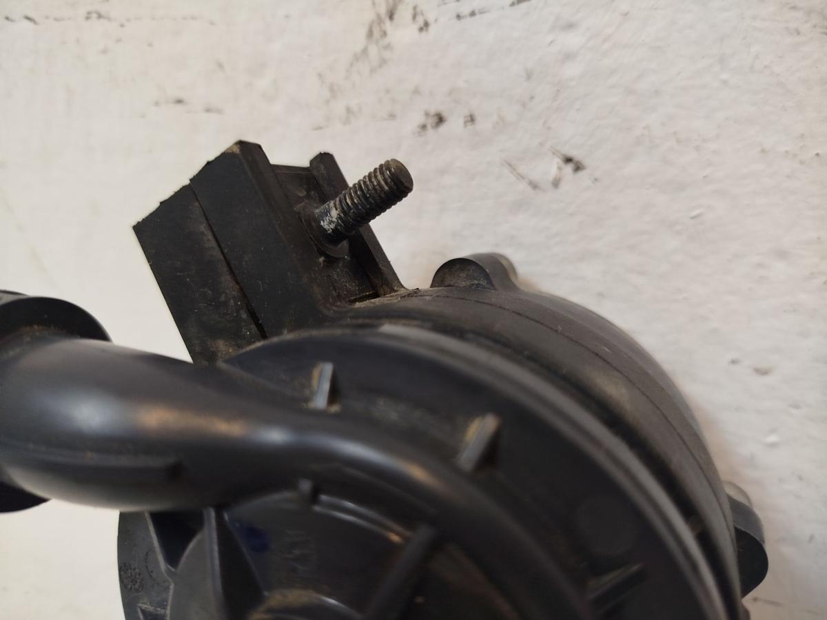 NIO ET7 Elektro Zusatzwasserpumpe elektrisch Umw&auml;lzpumpe K&uuml;hlwasser