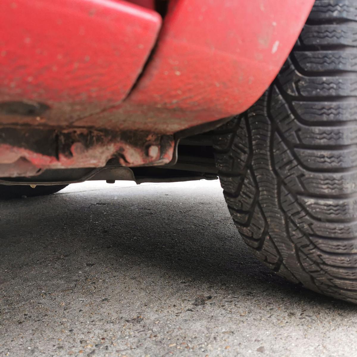 Opel Corsa D Kotflügel Fender Seitenwand vorn rechts Z547 Magmarot