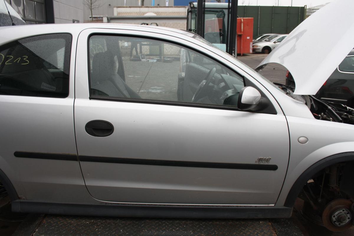 Opel Corsa C 3trg orig Tür rechts Beifahrer Z147 Starsilber Bj 2001