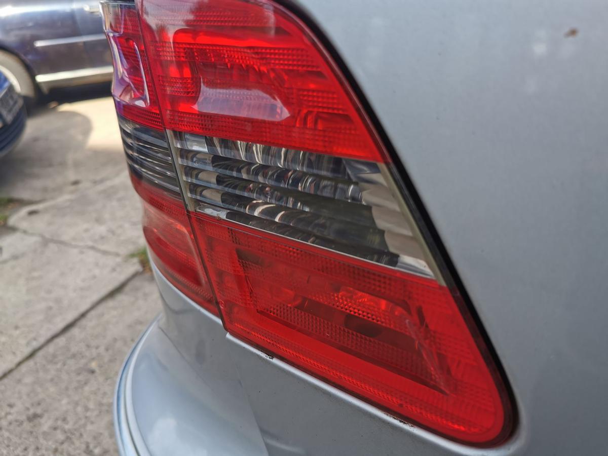 Mercedes B Klasse 245 Rückleuchte Schlussleuchte Rücklicht hinten innen links