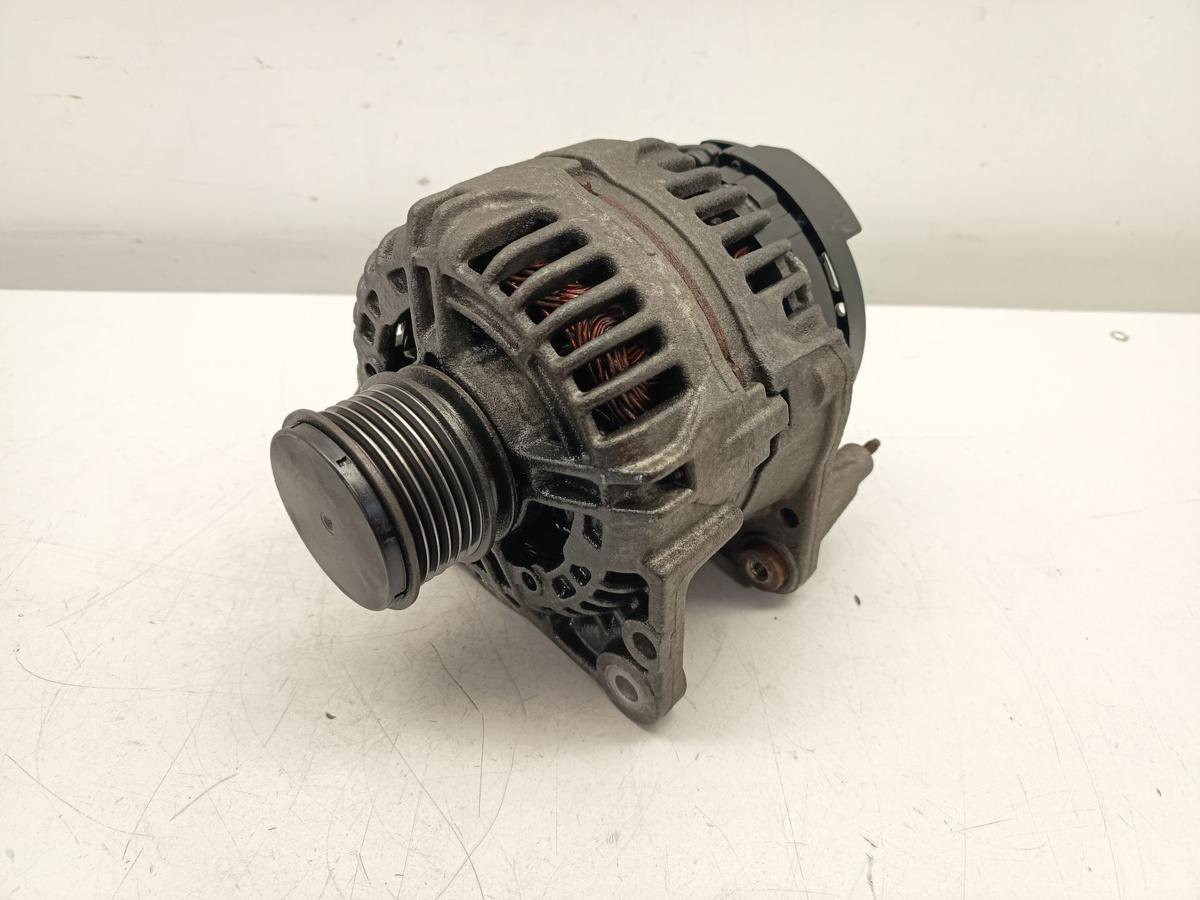 VW Transporter T5 original Lichtmaschine 1.9l 62kW Diesel / 90A 038903024D Bj 06