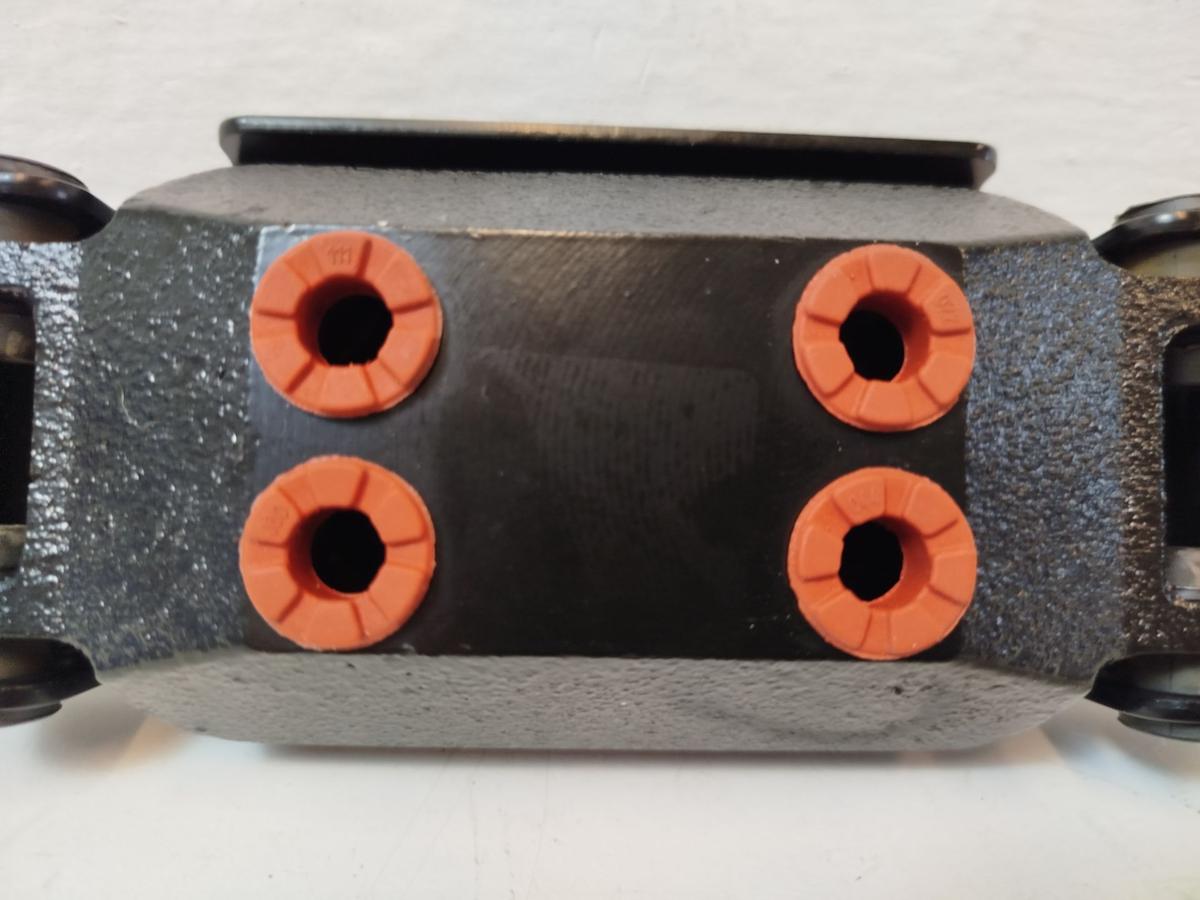 NIO EL6 Elektro SUV Tilgergewicht Schwingungsd&auml;mpfer Radar Lidarsystem Dach vorn