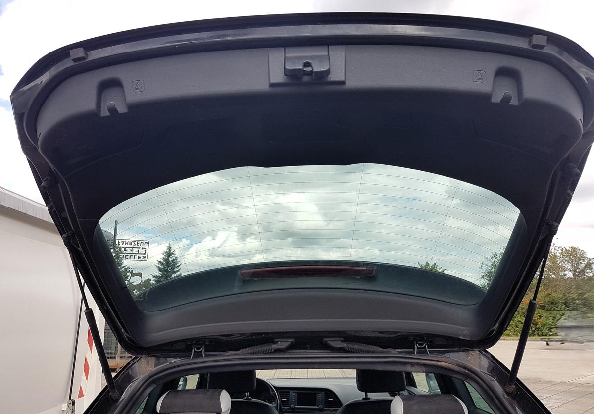 Seat Leon Cupra 5F Heckklappe Heckdeckel in LZ9Y Phantomschwarz Metallic Bj2014