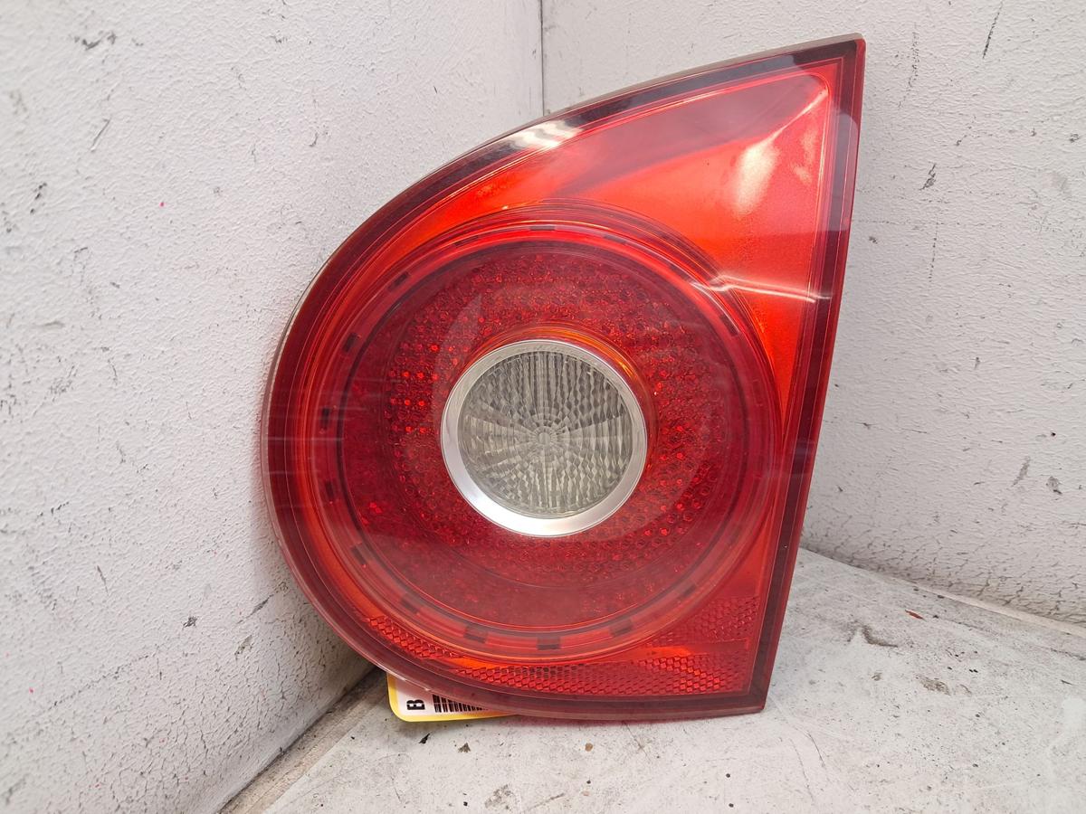 VW Golf 5 1K original R&uuml;ckleuchte Heckleuchte rechts innen Flie&szlig;heck BJ2006