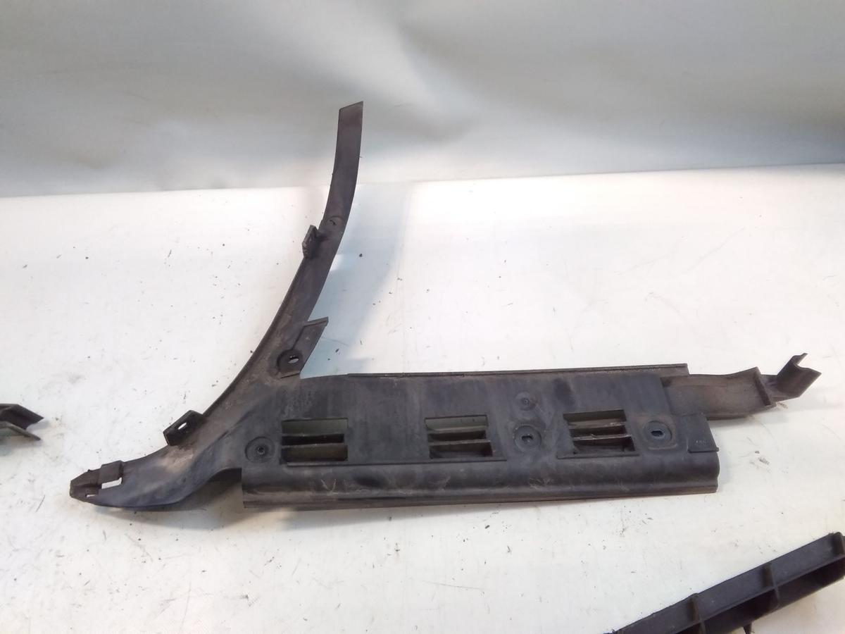 VW Passat 3BG Limo original Satz F&uuml;hrungen Halter Sto&szlig;f&auml;nger hinten 3 St&uuml;ck Bj.2001
