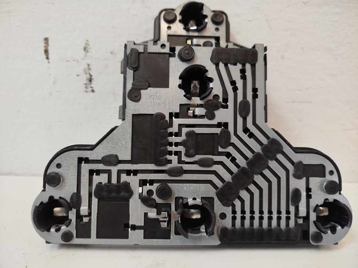 VW Golf III Cabrio 1EX Lampentr&auml;ger Lampenfassung hinten links