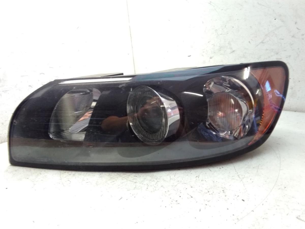 Volvo V50 S40 II orig Scheinwerfer vorn links Halogen mit LWR 30698873 BJ2006