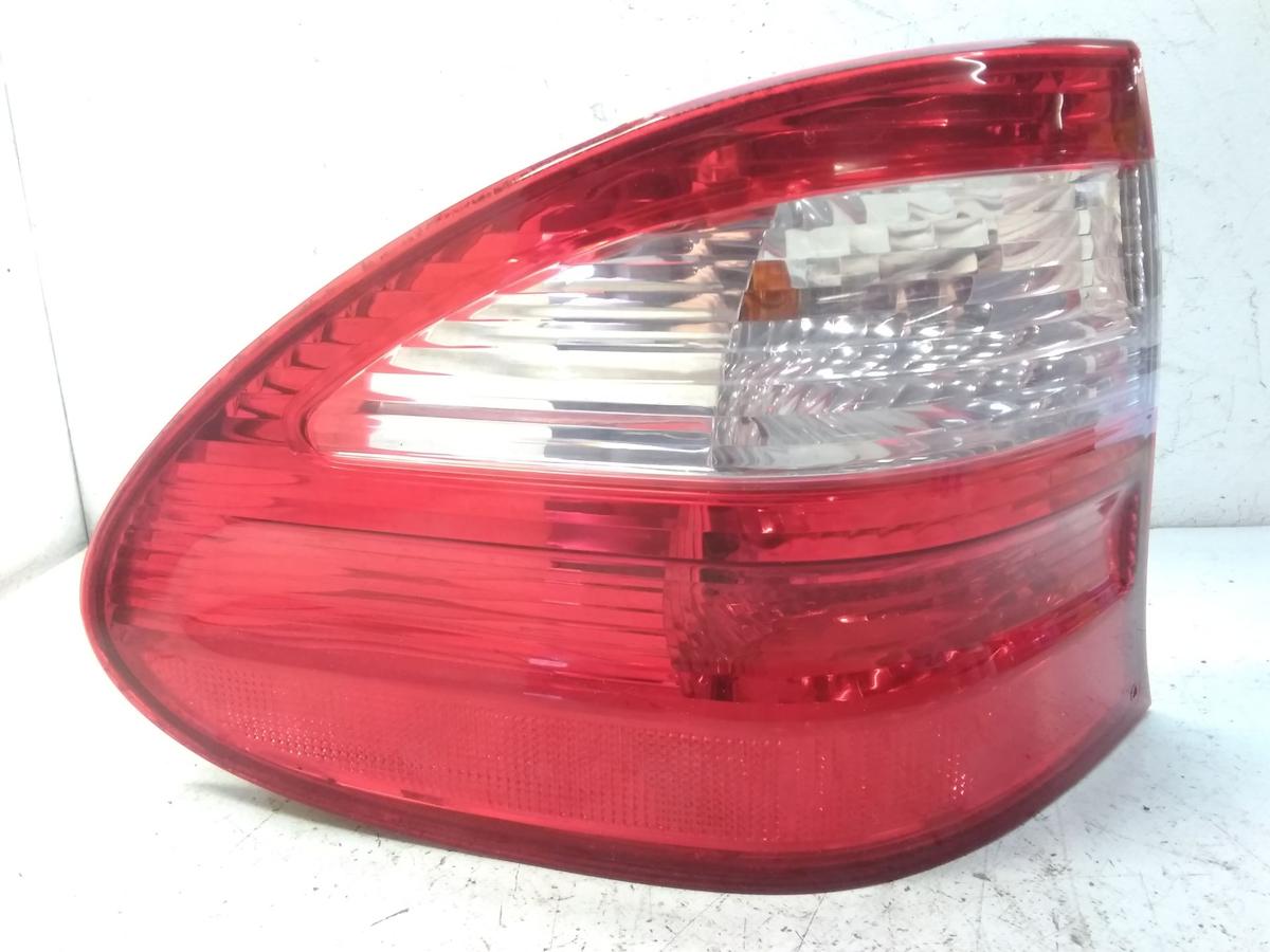 Mercedes E Klasse Kombi S211 original R&uuml;ckleuchte Heckleuchte links BJ2003