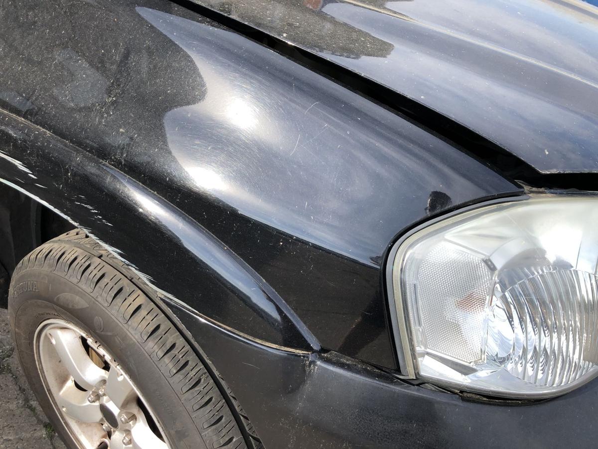 Mazda Tribute EP ab04 Kotflügel vorn rechts Beifahrer Radlauf starke Kratzer