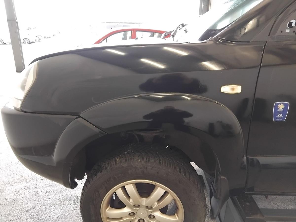 Hyundai Tucson JM original Kotfl&uuml;gel vorn links schwarz EB mit Beplankung BJ2006