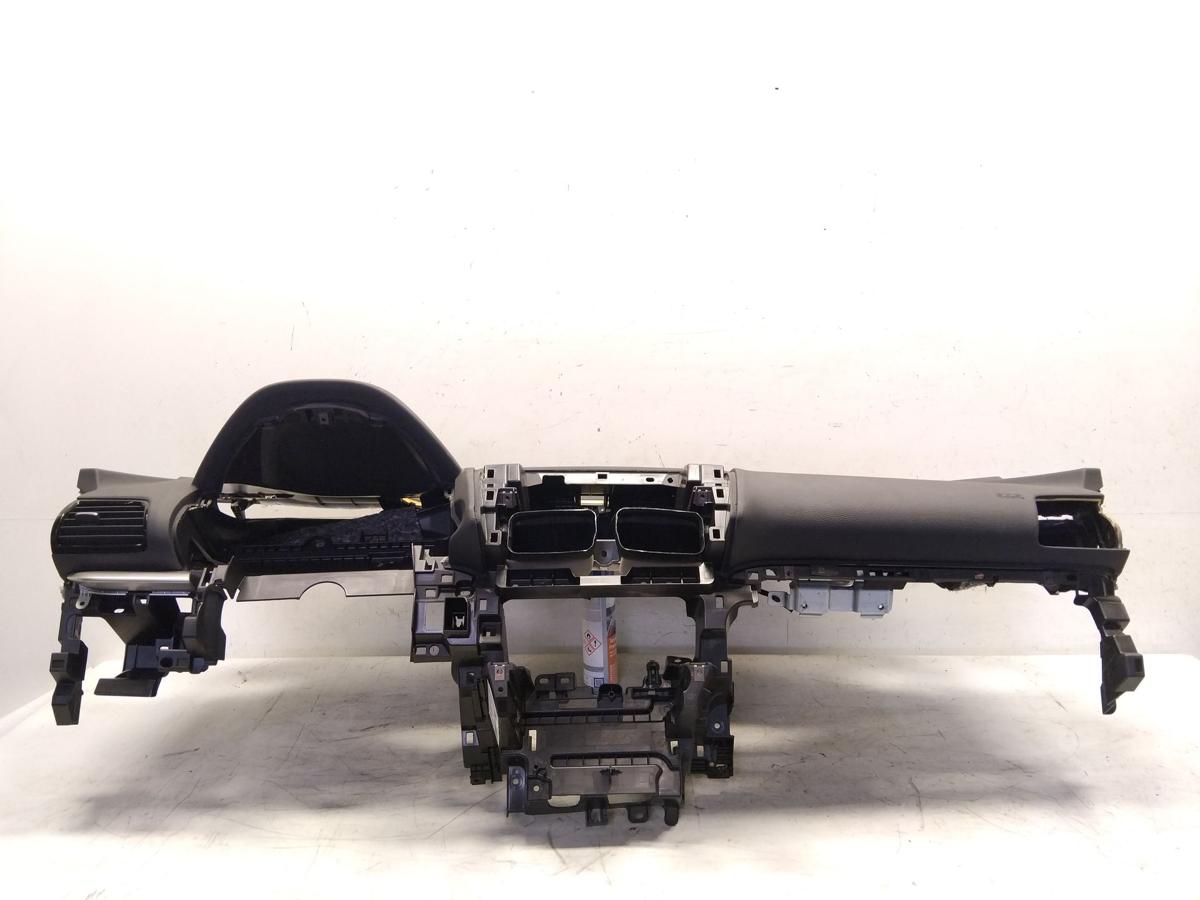 Mitsubishi Eclipse Cross original Armaturenbrett Cockpit Facelift Bj.2024