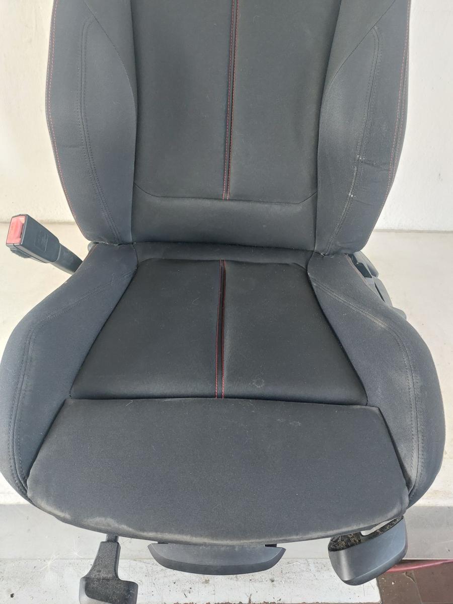 BMW 3er F30 F31 Sportline Sportsitz vorn links Sitz Fahrersitz Stoff Heizung