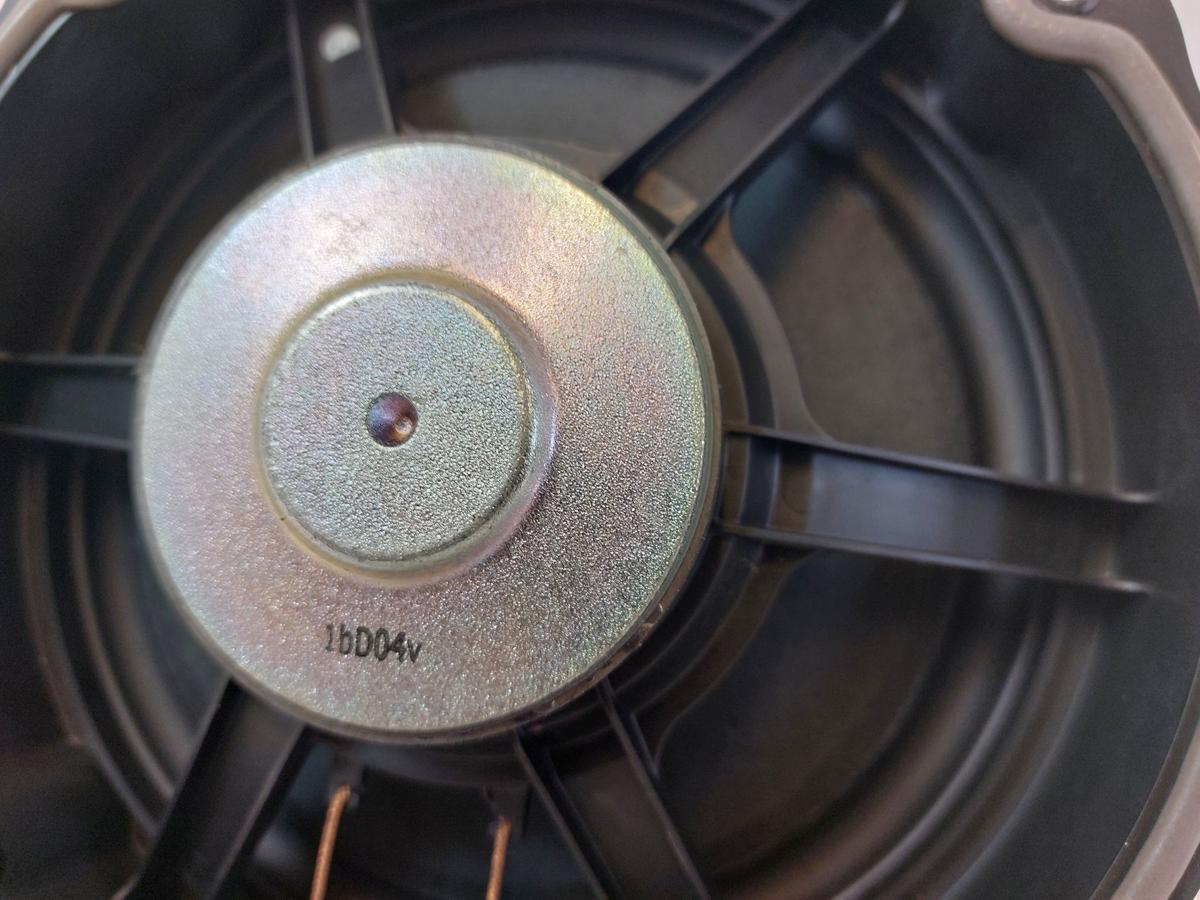 Audi Q2 Typ AG Türlautsprecher vorn rechts Box Lautsprecher OEM