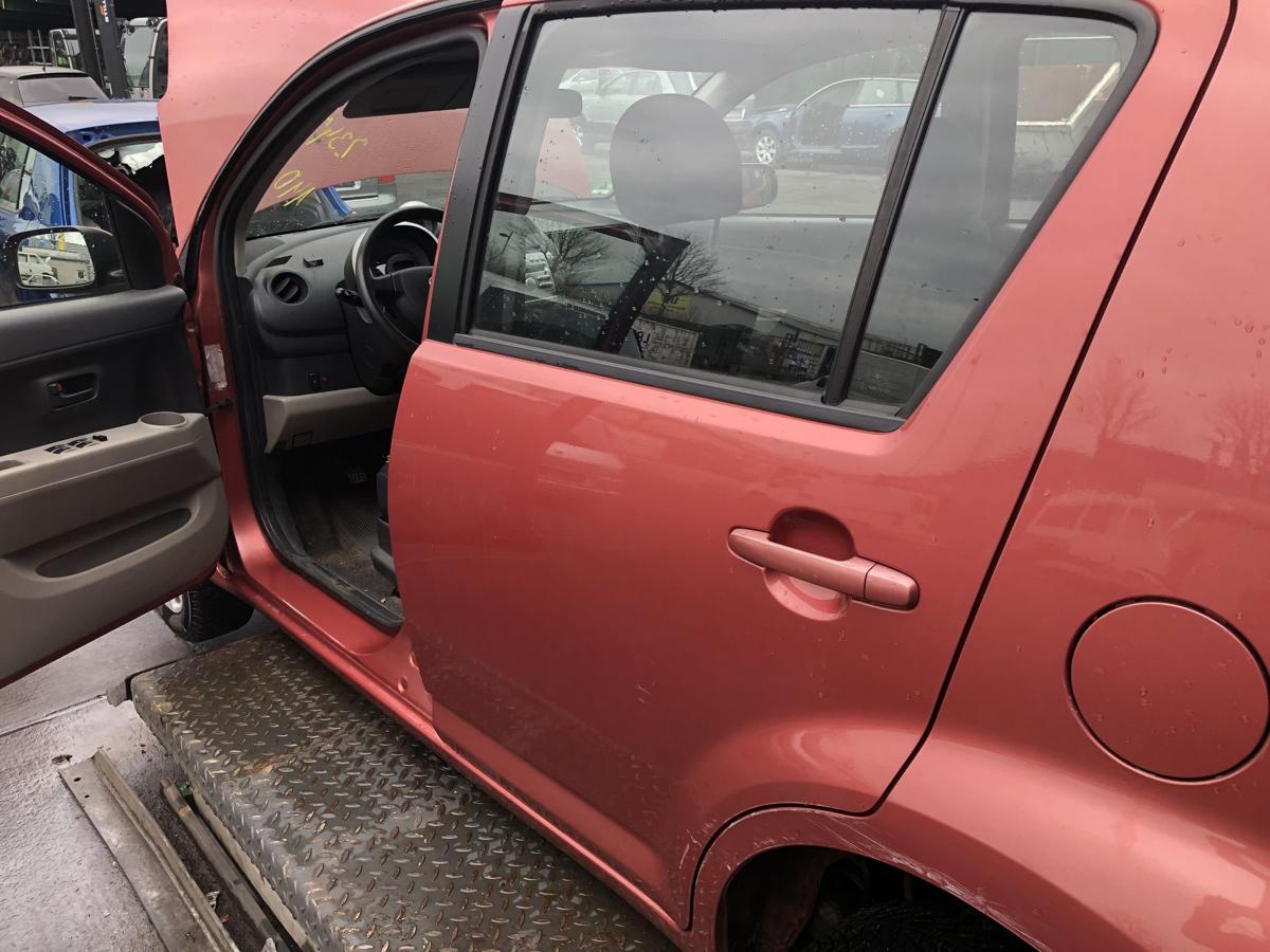 Daihatsu Sirion M300 original Tür hinten links Fond R43 Korall Bj 2005