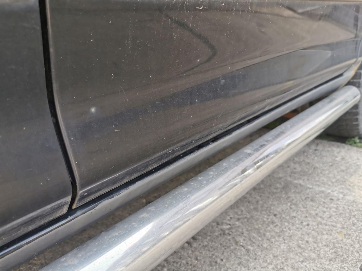 Hyundai Trajet FO Tür Autotür Rohbautür Fondtür hinten links EB Ebony Black Roh