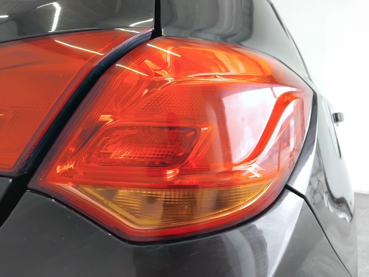 Opel Astra J 5-T&uuml;rer Flie&szlig;heck original R&uuml;ckleuchte Heckleuchte rechts BJ2012