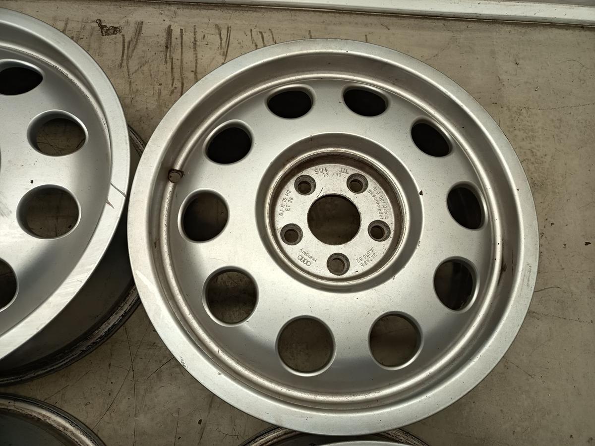 Audi A3 8L original Alufelgensatz Satz Alufelgen 8L0601025E Bj 1999