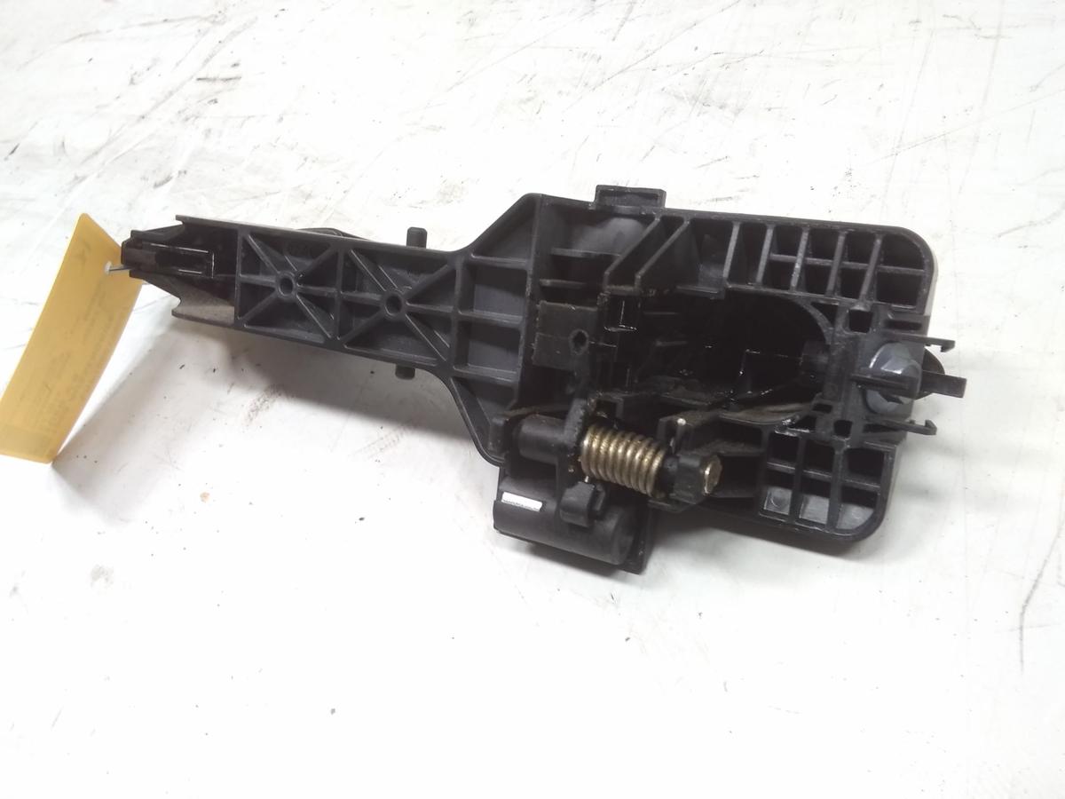 Hyundai i30 Kombi GD original Aussent&uuml;rgriff vorn rechts inkl.Tr&auml;ger BJ2015 Phantom Black