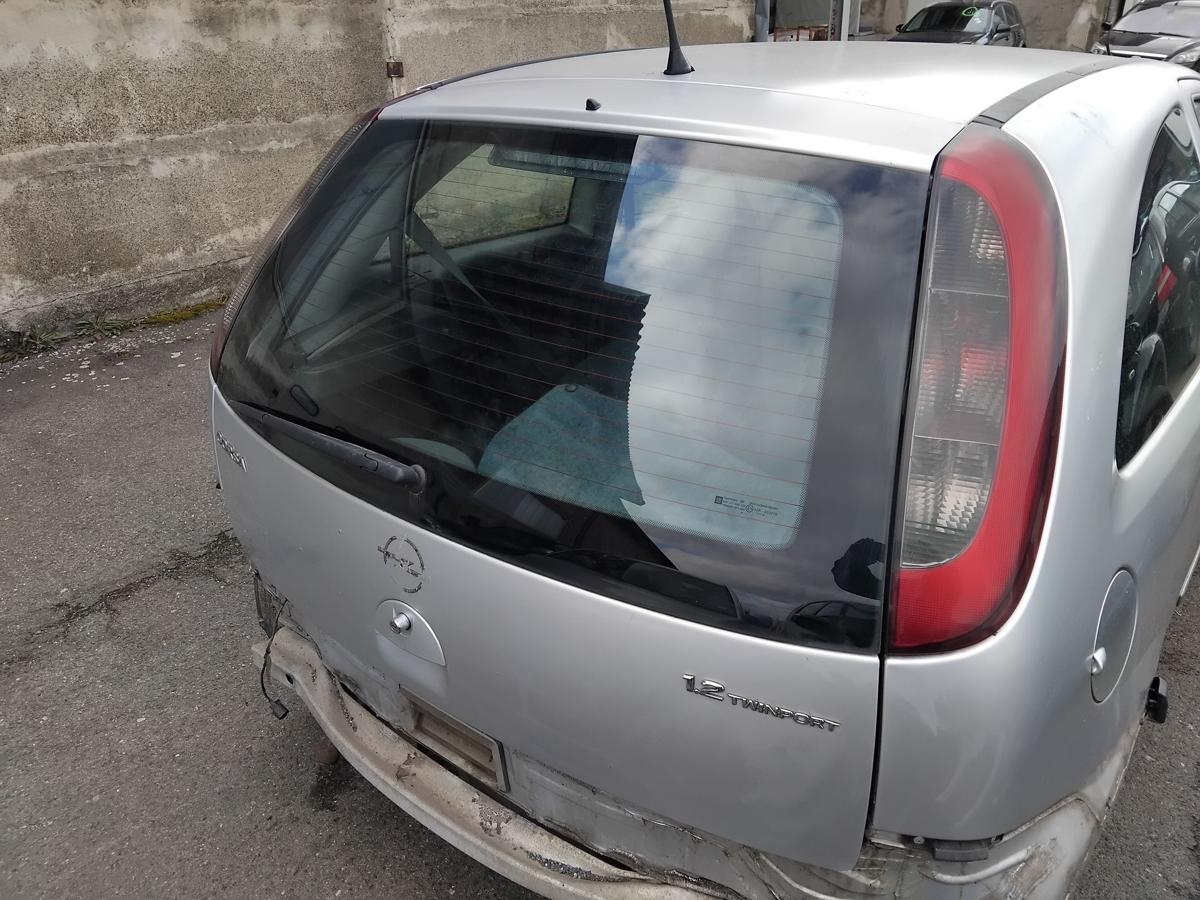 Opel Corsa C Heckklappe mit Heckscheibe starsilbermetallic III Z157 BJ2006