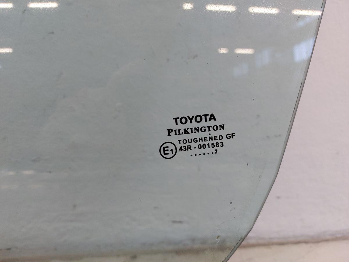 Toyota Yaris XP13 T&uuml;rscheibe vorn links Seitenscheibe f&uuml;r 5 t&uuml;rer Fenster