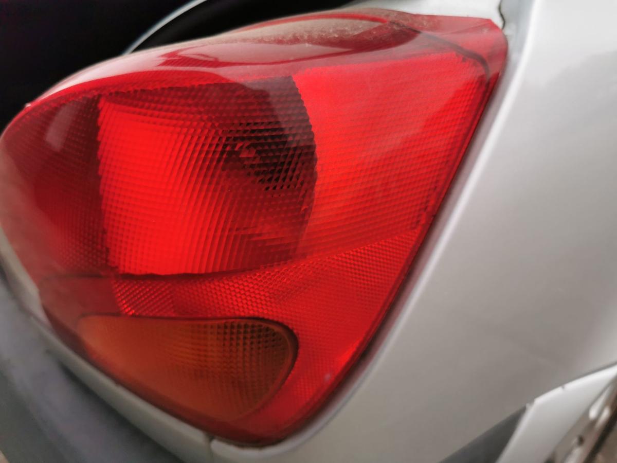 Ford Fiesta JBS Rückleuchte Schlussleuchte Rücklicht hinten rechts