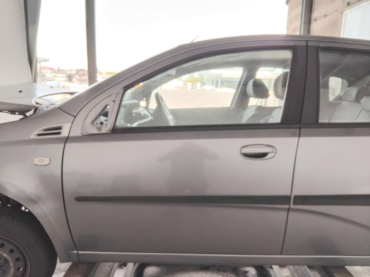 Chevrolet Aveo T250 Tür vorn links Fahrertür 04U urban gray 5-Türer BJ2008