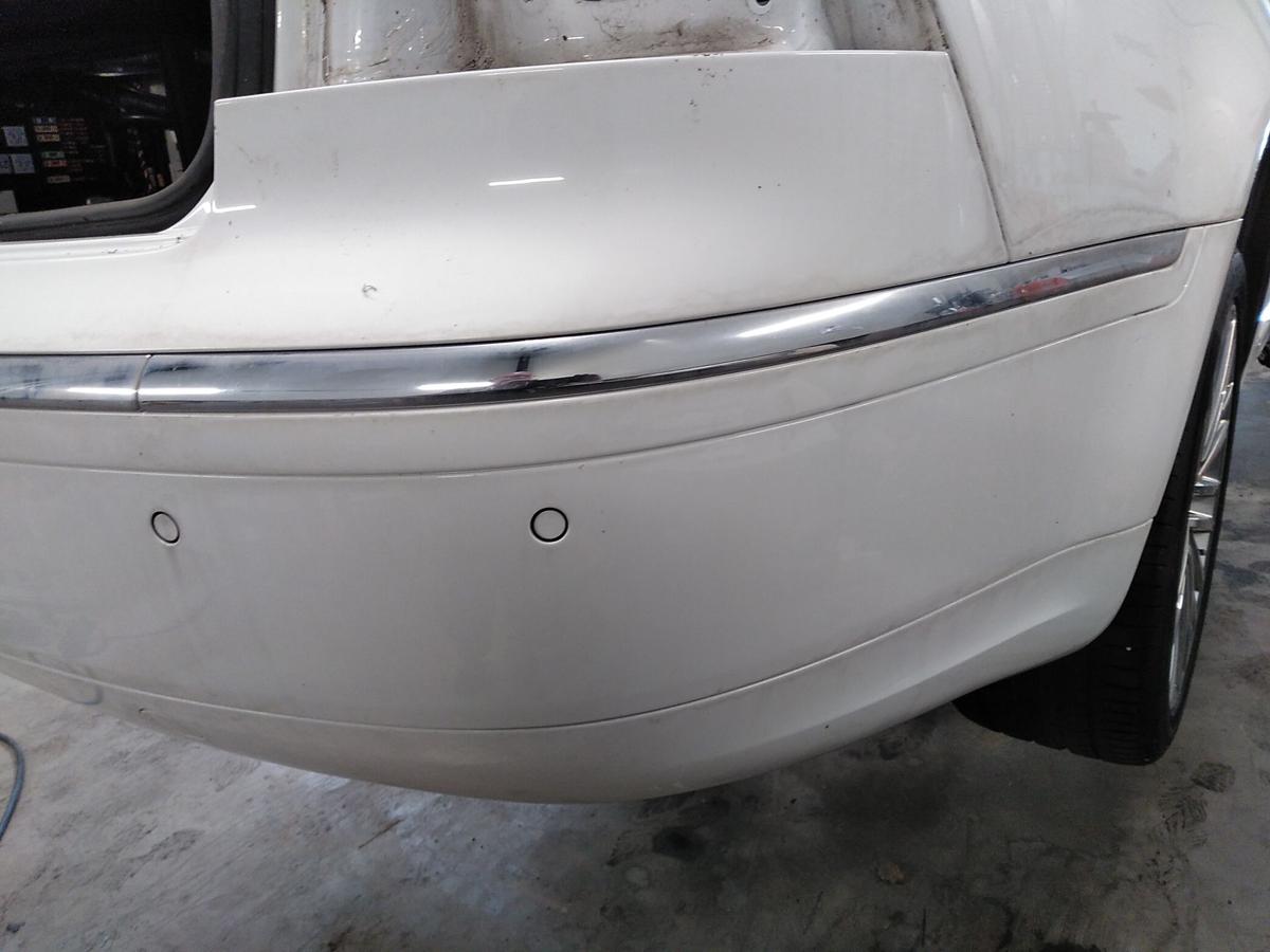 VW Phaeton GP4 original Stoßfänger Stoßstange hinten mit PDC und Kamera Bj.2015