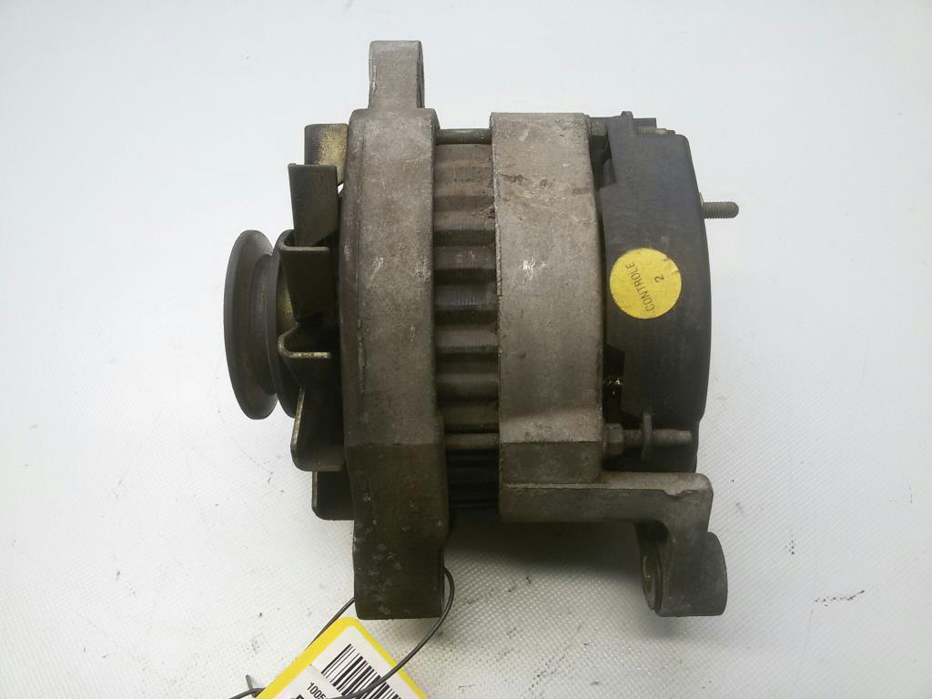 Renault Clio Typ 57 BJ1995 Lichtmaschine Generator 2541117 VALEO