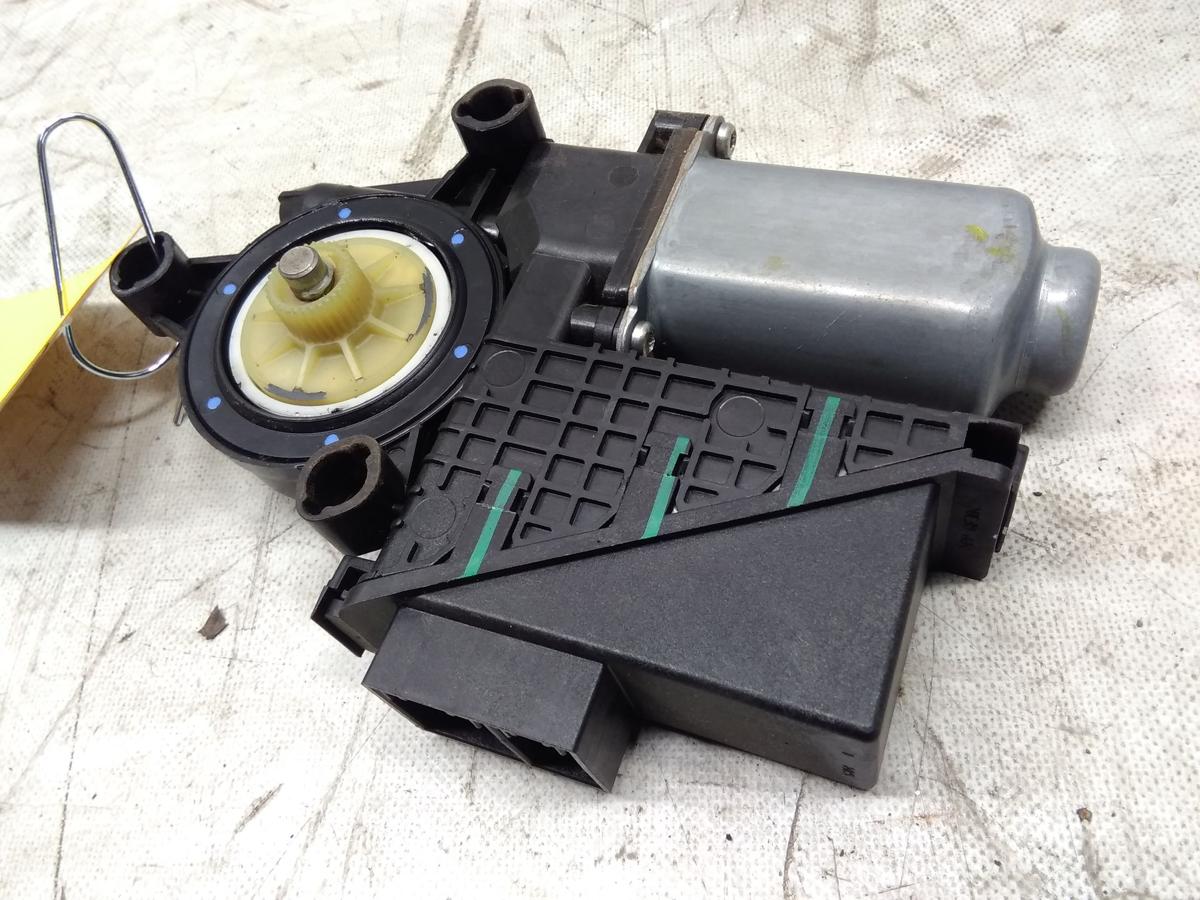 VW Polo 9N3 original Fensterhebermotor vorn links 6Y2959802 BJ2005