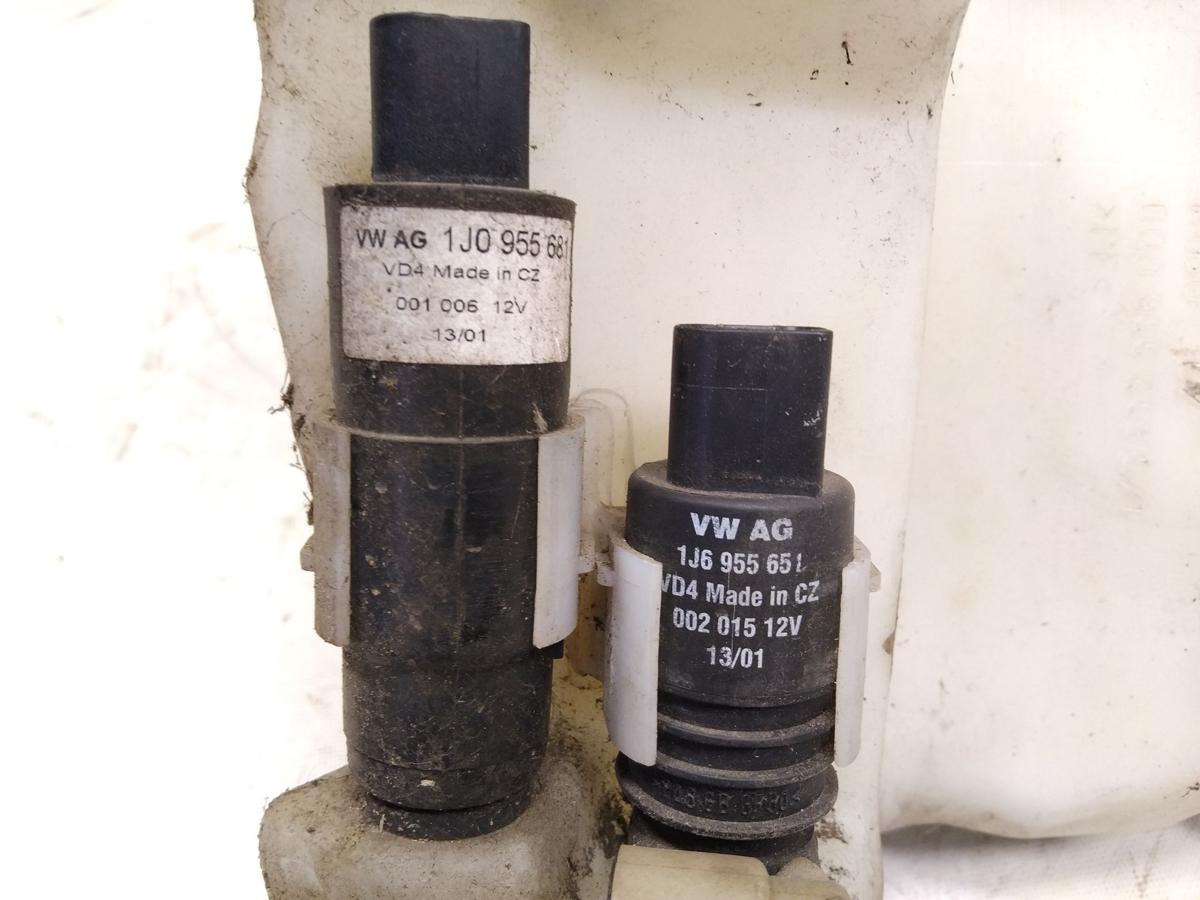 VW Polo 9N1 orig Waschwasserbeh&auml;lter f&uuml;r Scheinwerferreinigung mit Pumpen BJ2001