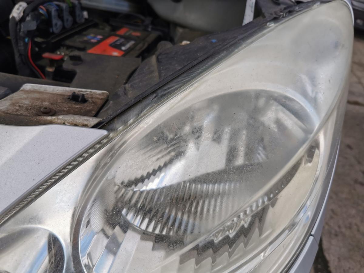 Peugeot 1007 K Scheinwerfer Hauptscheinwerfer Lampe vorn links Valeo Trübung