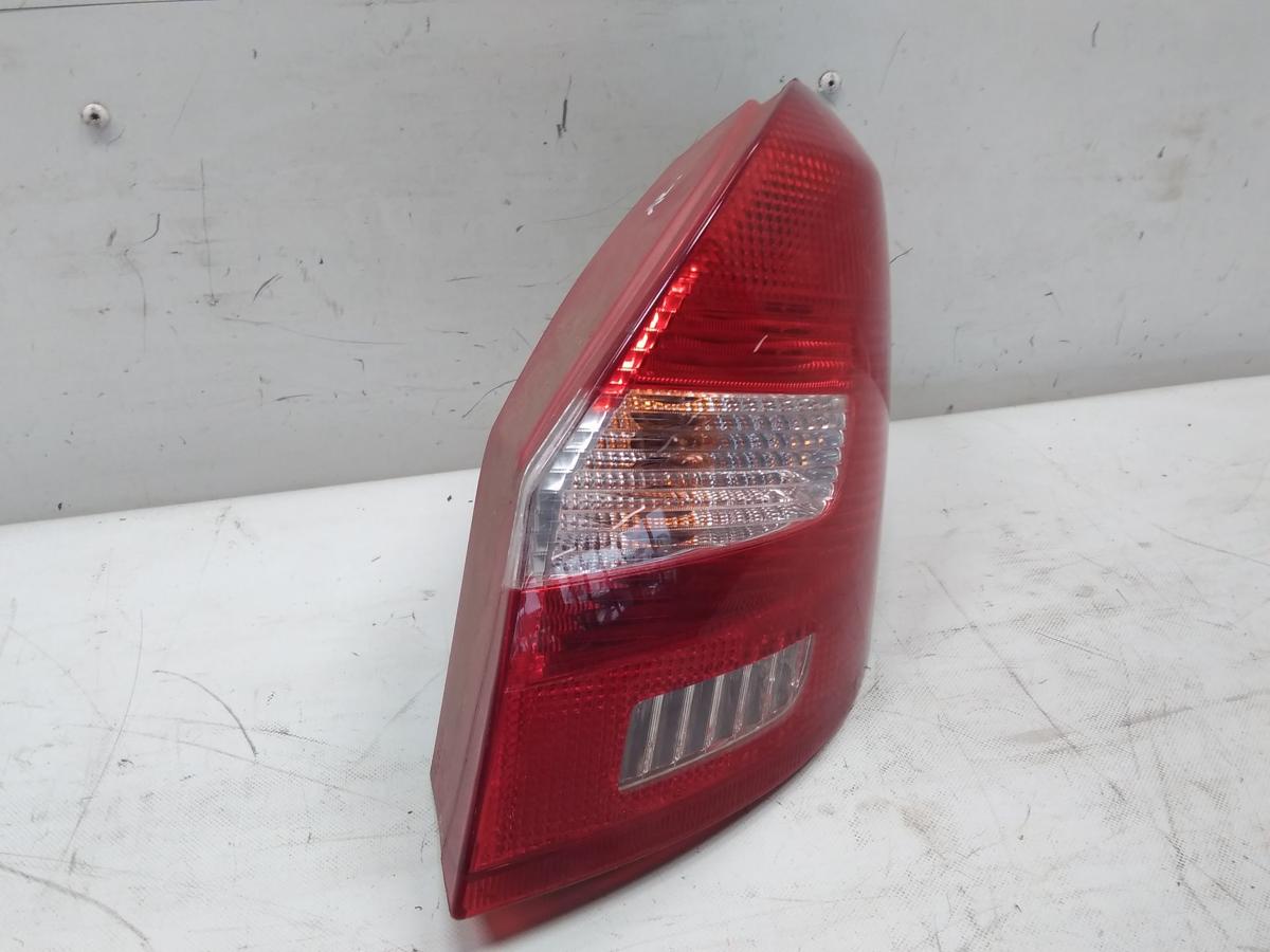 Skoda Fabia 2 5J original Rückleuchte Heckleuchte rechts Kombi Fließheck BJ2011