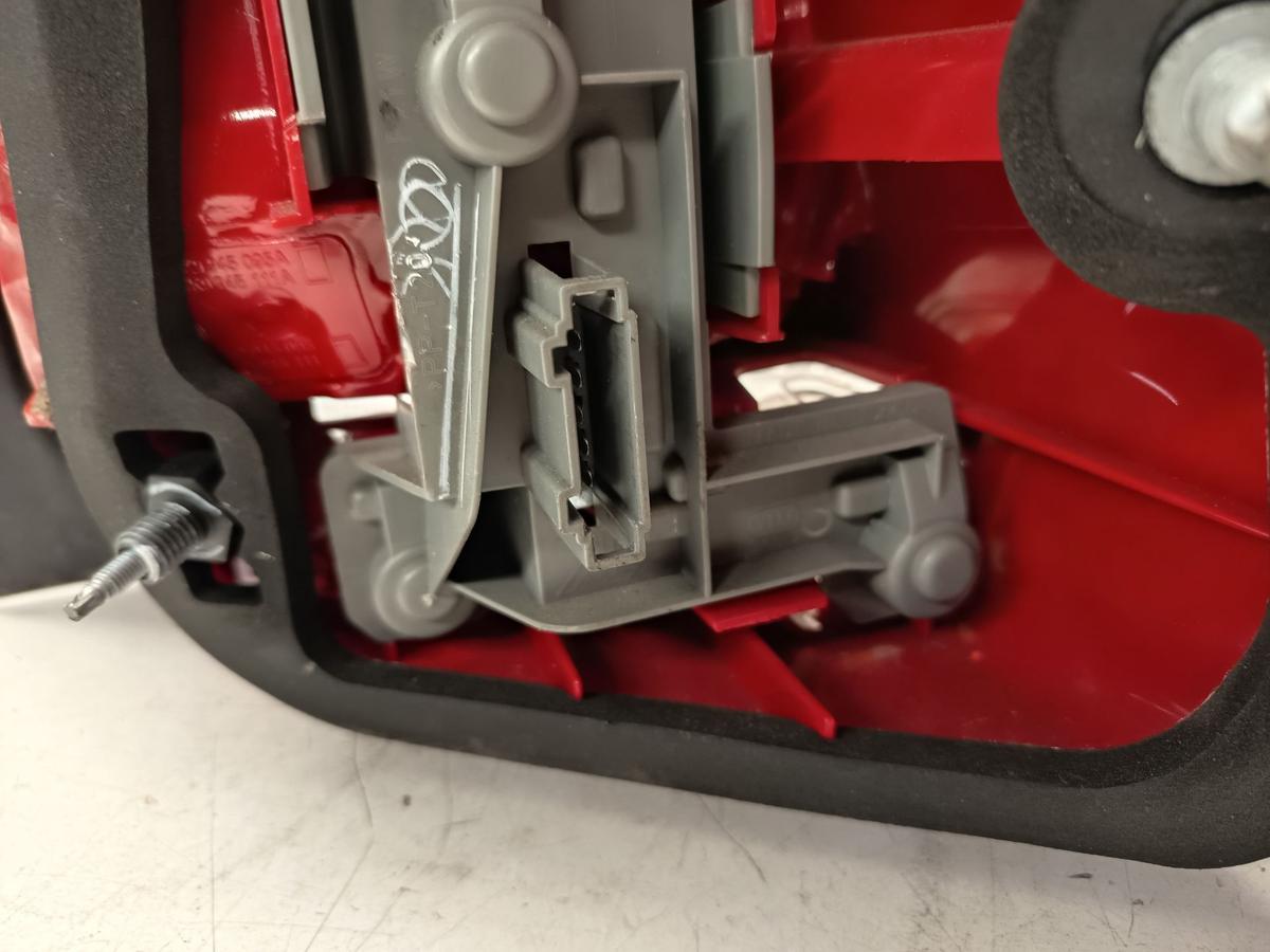 VW Golf V Kombi original R&uuml;ckleuchte links Baujahr 2008