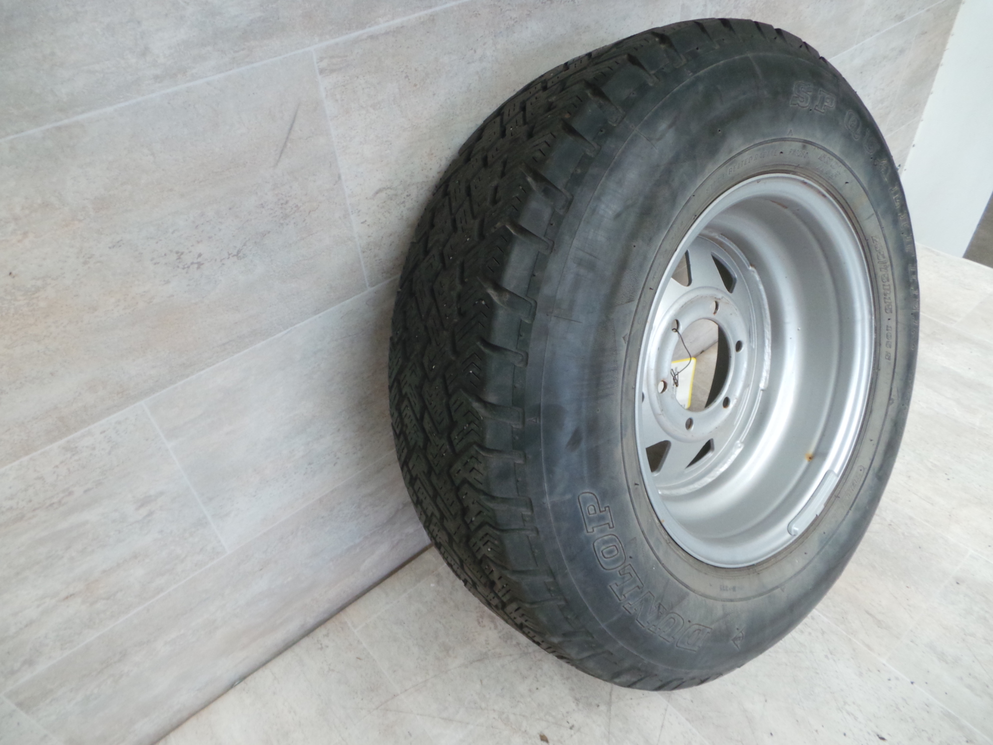 Mitsubishi Pajero BJ1992 Ersatzrad Reserverad 235/75R15