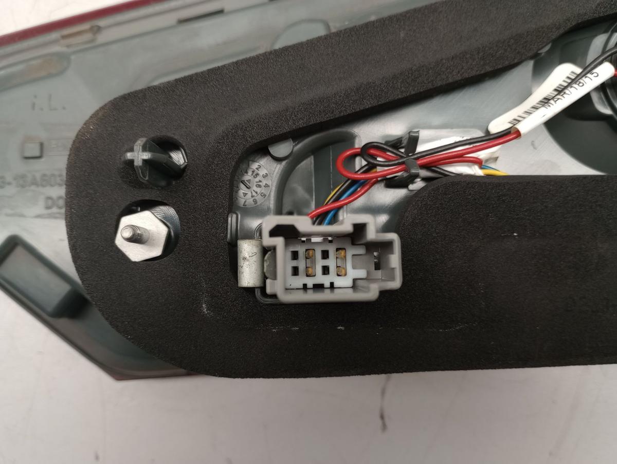 Ford Mondeo V BA7 orig R&uuml;ckleuchte innen links Heckklappe LED Bj 2015