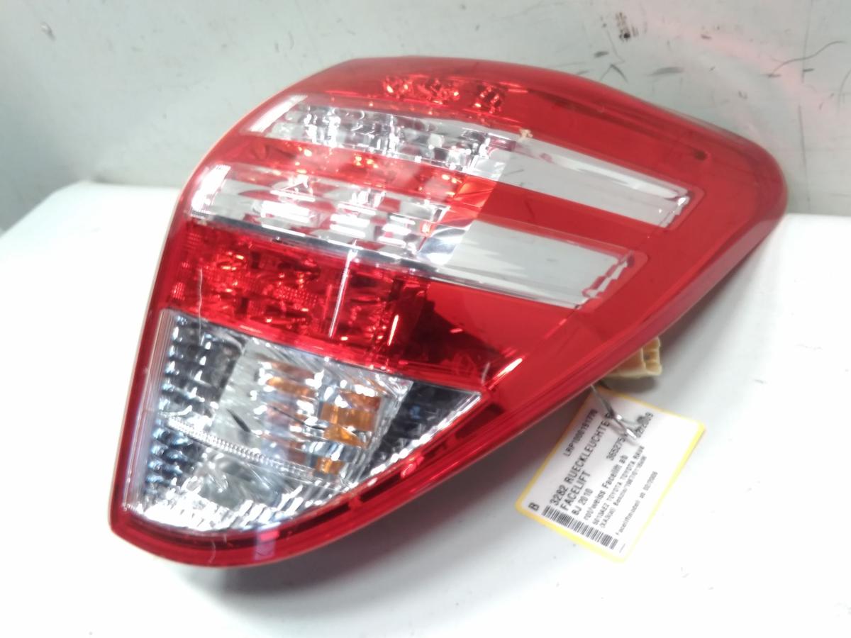 Toyota Rav4 3 Facelift original Rückleuchte Heckleuchte rechts BJ2010