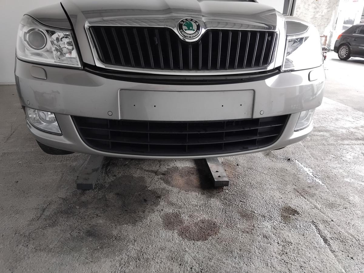 Skoda Octavia 2 1Z Facelift original Sto&szlig;stange Sto&szlig;f&auml;nger vorn SRA PDC BJ2012
