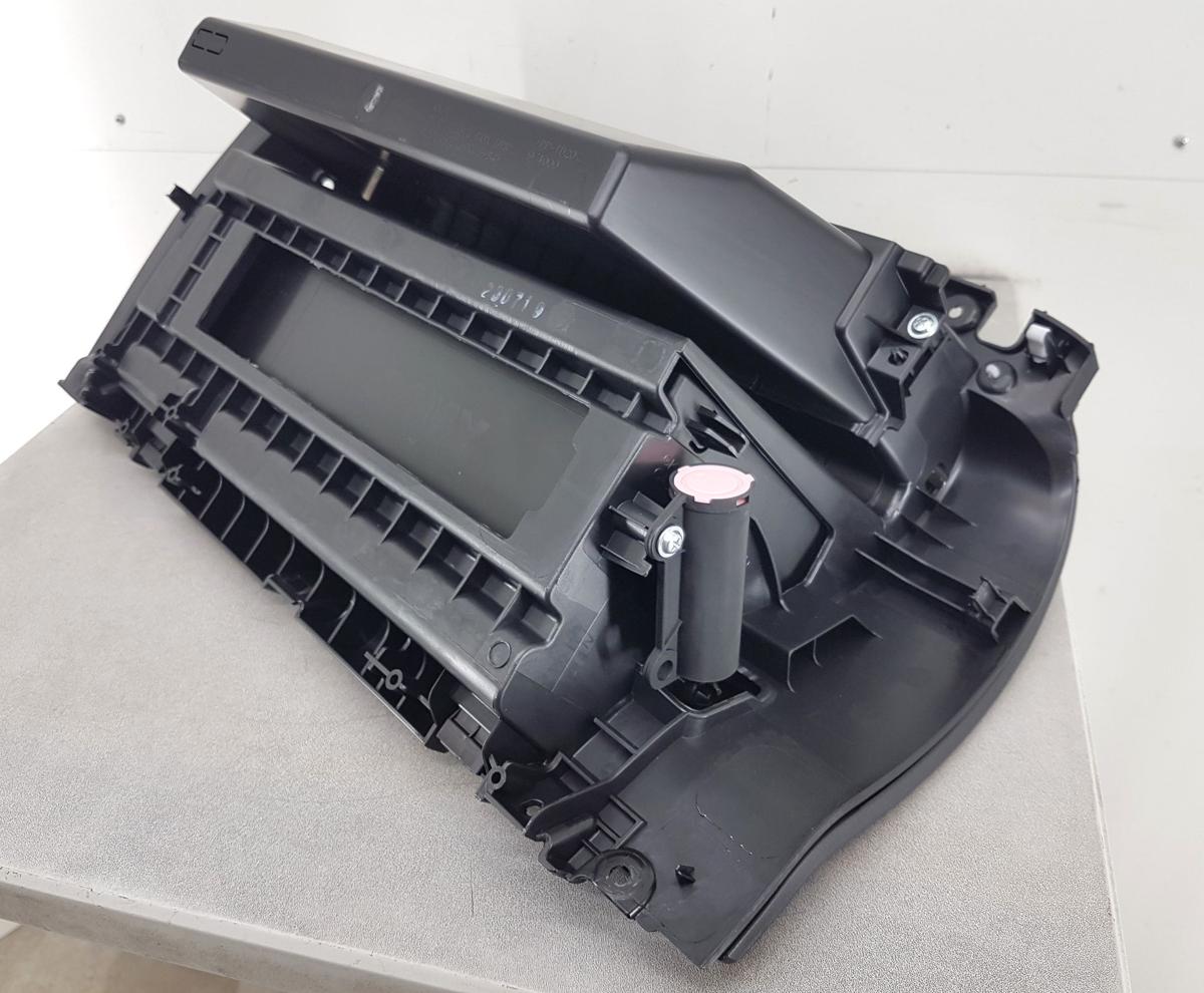 Mitsubishi Eclipse Cross Handschuhfach Handschuhkasten in schwarz Bj23 8006A602