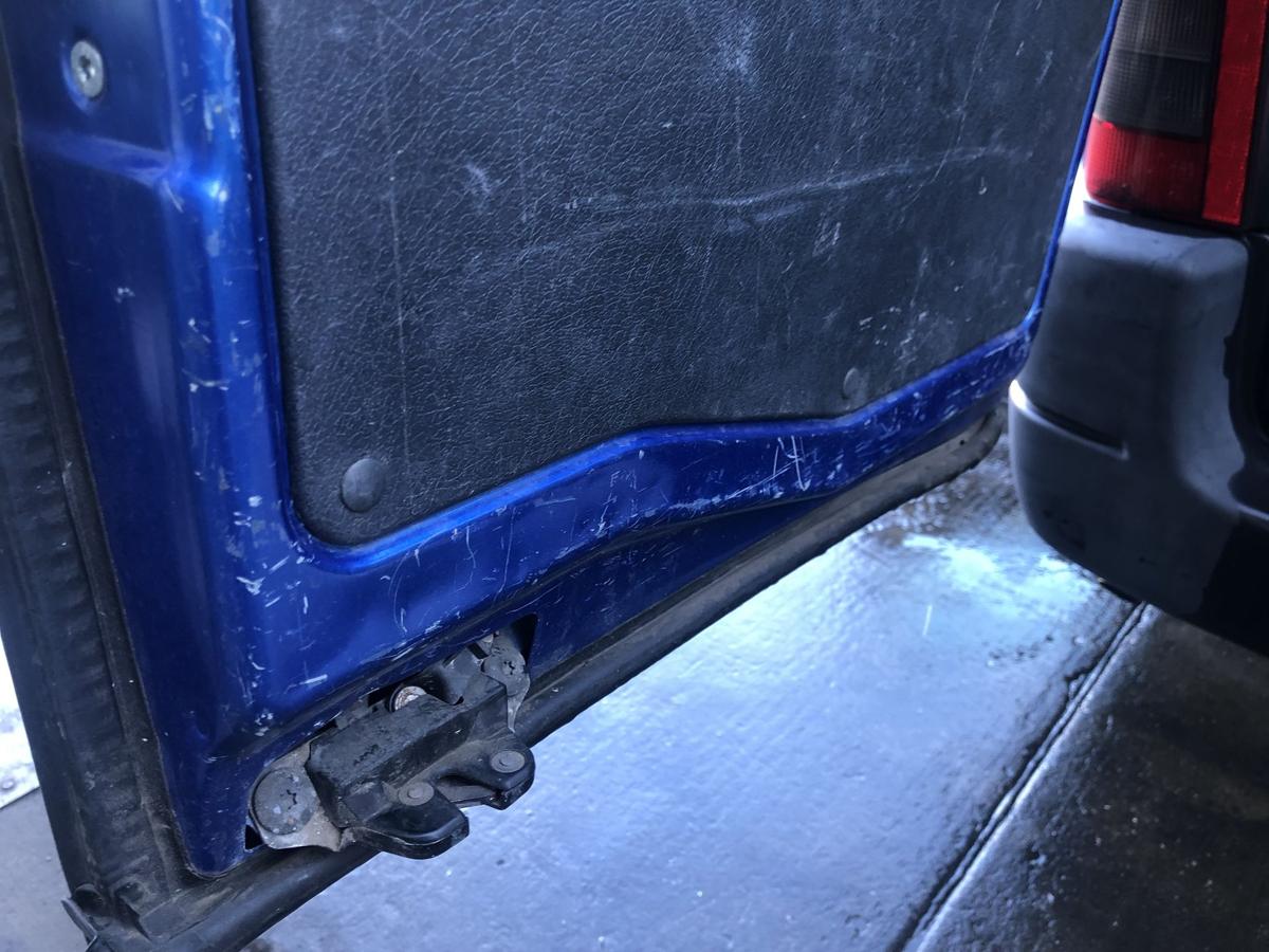 Citroen Berlingo I original Heckfl&uuml;gelt&uuml;r links KMH K&ouml;nigsblau Bj 2006