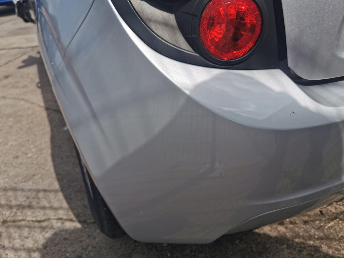 Chevrolet Aveo T300 Stossfänger stossstange Bumper hinten 5 Türer silber met