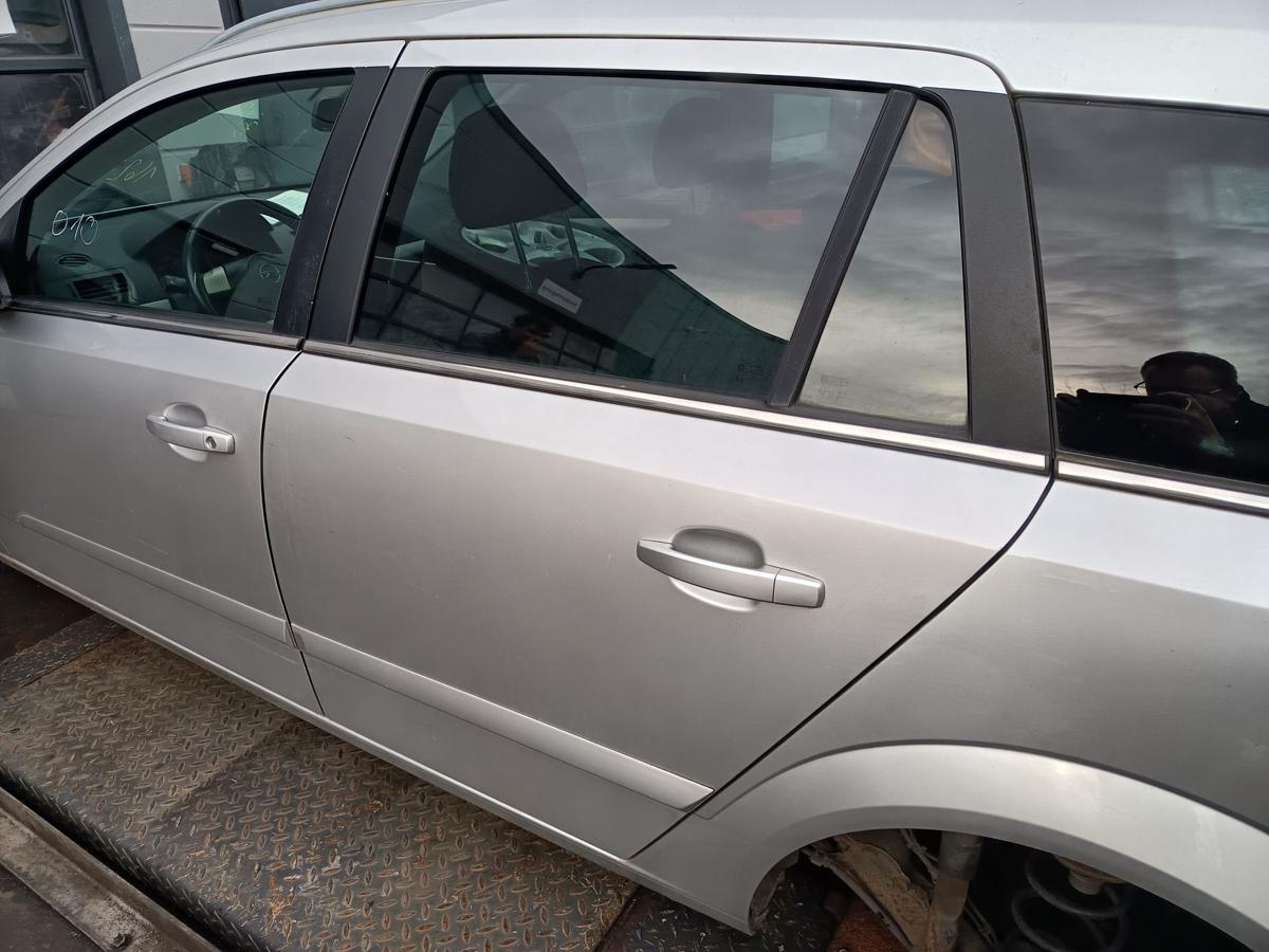 Opel Astra H Caravan Bj 2008 original T&uuml;r hinten links Z157 Starsilber III Metallic